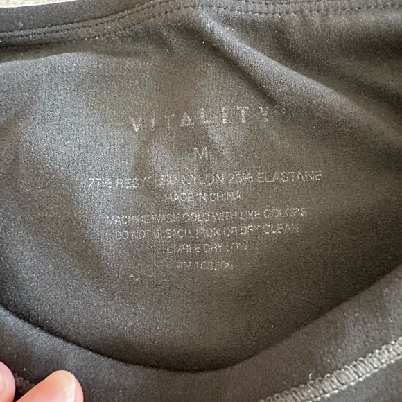 Vitality - Long Sleeve Crop Top - Picture 3 of 3